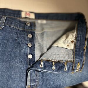 501 Button Fly Levi’s 38X32 Blue Dark Wash Denim Dinner Going out Cotton Jeans